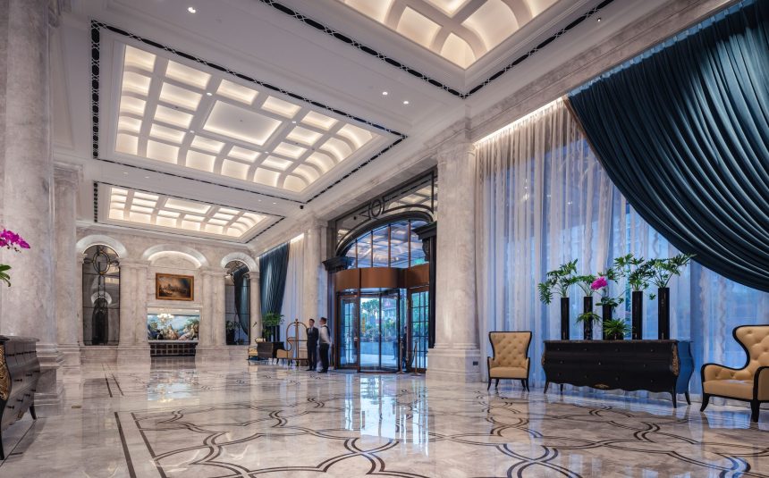 Otel Resepsiyonlarında Mermer Cilalama: İlk İzlenim İçin Mükemmel Yüzeyler
