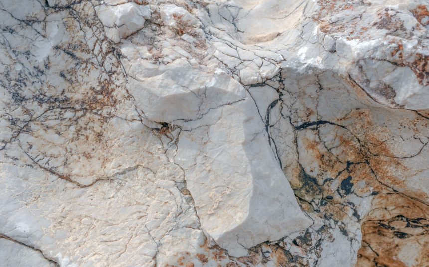Mermer ve Granit Arasındaki Farklar: Hangi Taş Nerede Kullanılır? Mermer ve Granit Arasındaki Farklar: Hangi Taş Nerede Kullanılır?